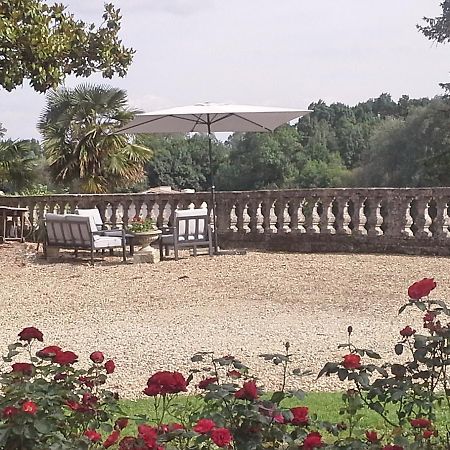 Le Logis De Ruelle Bed & Breakfast Bagian luar foto