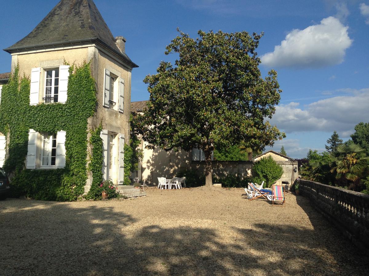 Le Logis De Ruelle Bed & Breakfast Bagian luar foto