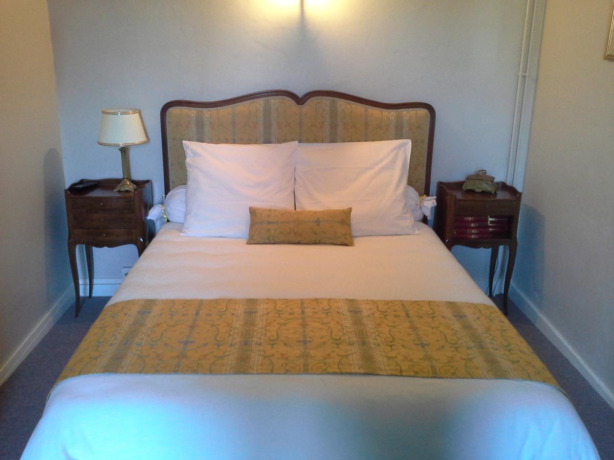 Le Logis De Ruelle Bed & Breakfast Bagian luar foto