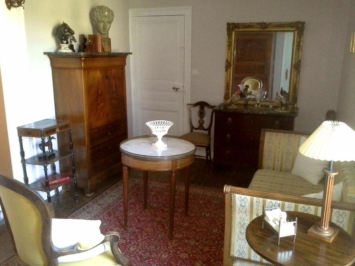 Le Logis De Ruelle Bed & Breakfast Bagian luar foto